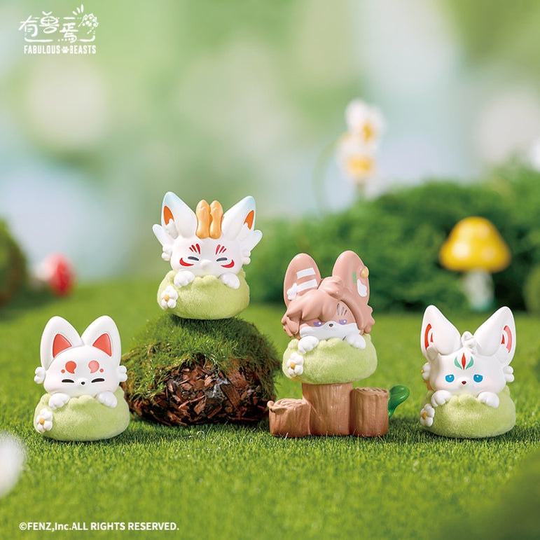 FABULOUS BEASTS Four Seasons of Colorful Clouds Mini Figurine