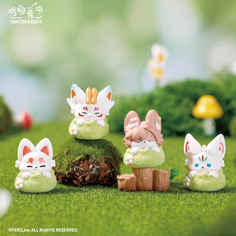 FABULOUS BEASTS Four Seasons of Colorful Clouds Mini Figurine