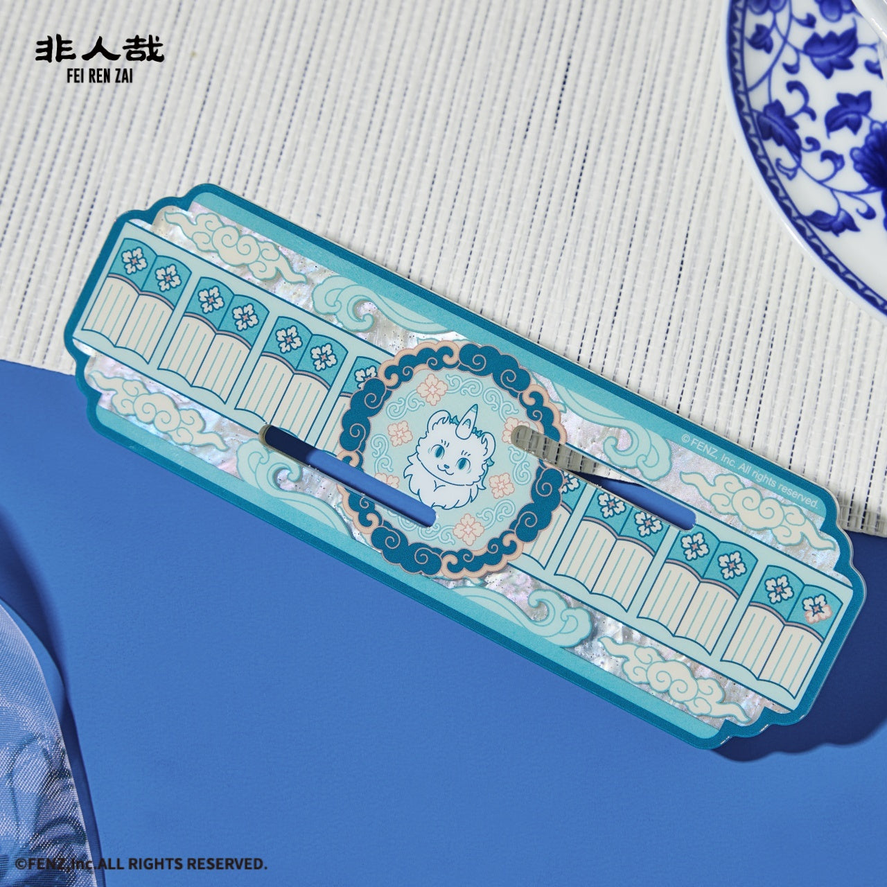 FEI REN ZAI × Jingdezhen Acrylic Standee